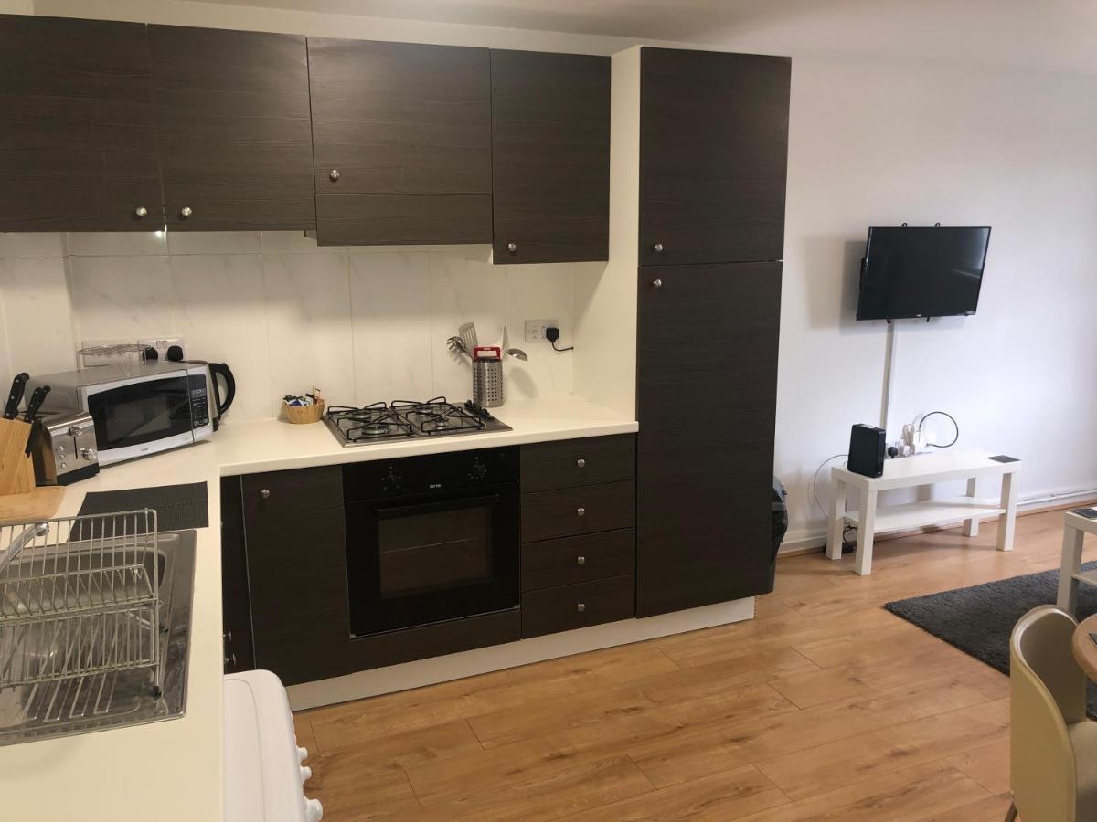 2 Bedroom Large First Floor Apartment With Free Parking Loughborough Eksteriør bilde