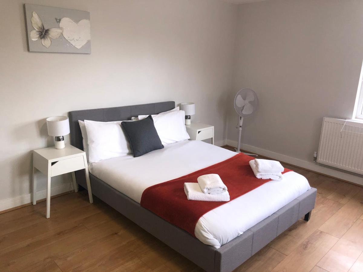 2 Bedroom Large First Floor Apartment With Free Parking Loughborough Eksteriør bilde